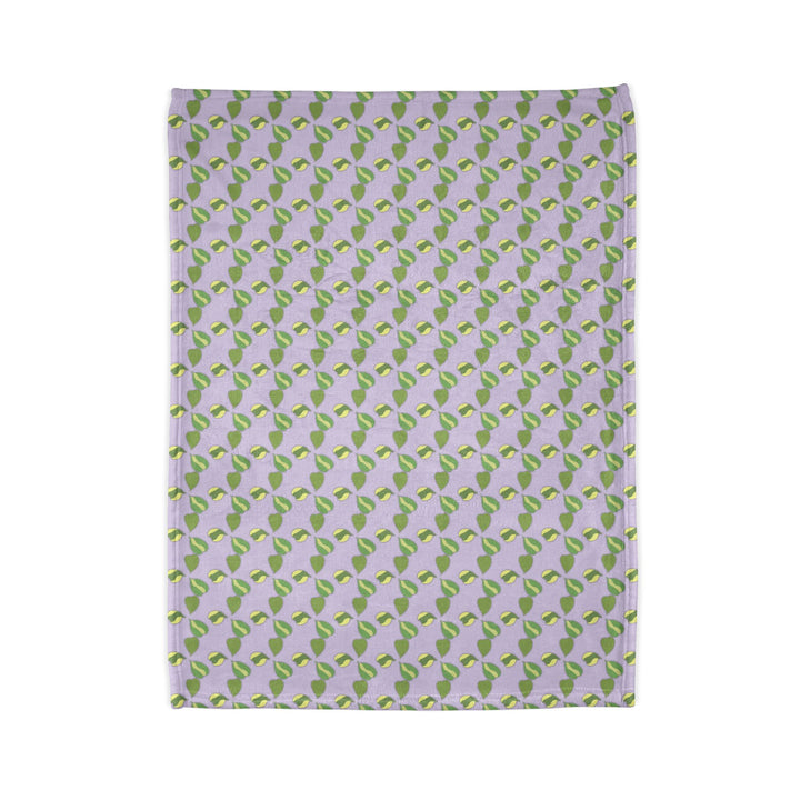 Hoya Kerrii Pattern Cozy Fleece Throw Blanket by Printify